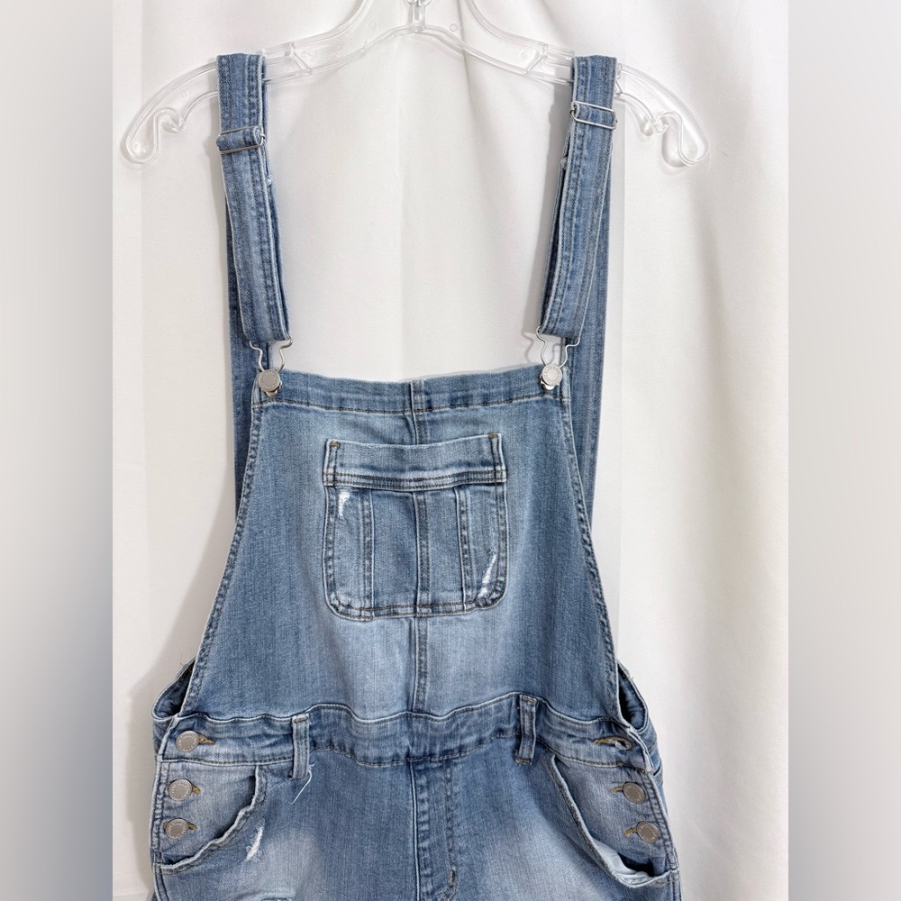 Judy Blue Distressed Shorts Overalls With Released Hem Size 32 - Picture 3 of 8